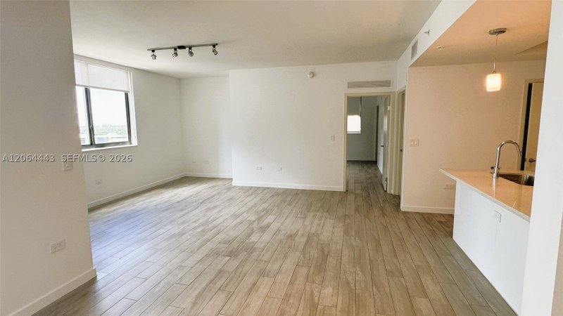 Alquiler de apartamento en Nine at Mary Brickell Village 1604