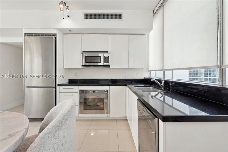 Comprar apartamento no Mint at Riverfront 1210