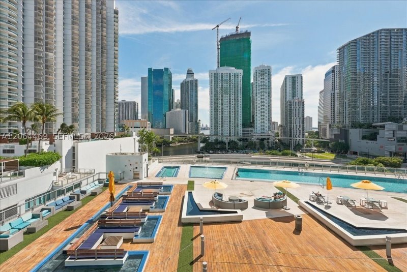 Comprar apartamento no Mint at Riverfront 1210
