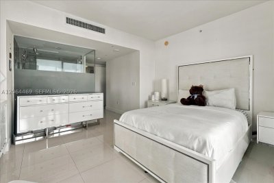 Comprar apartamento no Mint at Riverfront 1210