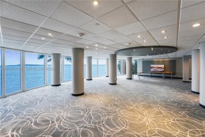 Comprar apartamento en Isola Brickell Key 808