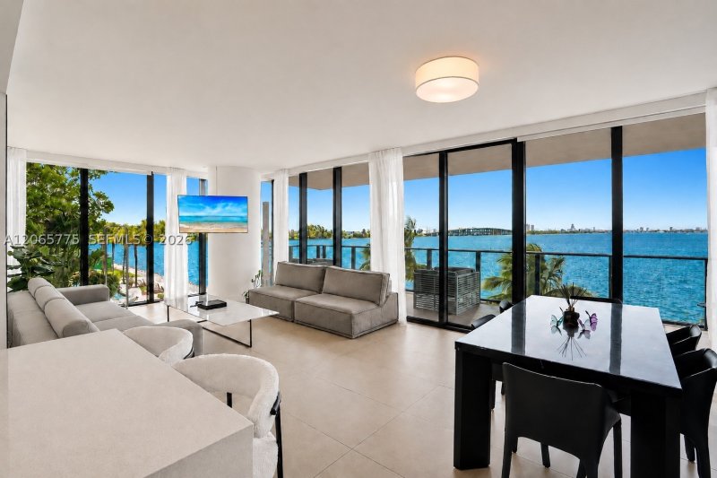 Comprar apartamento en One Paraiso 306