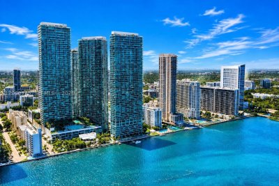 One Paraiso Apt #306