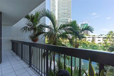 Alquiler de apartamento en Brickell Bay Club 315