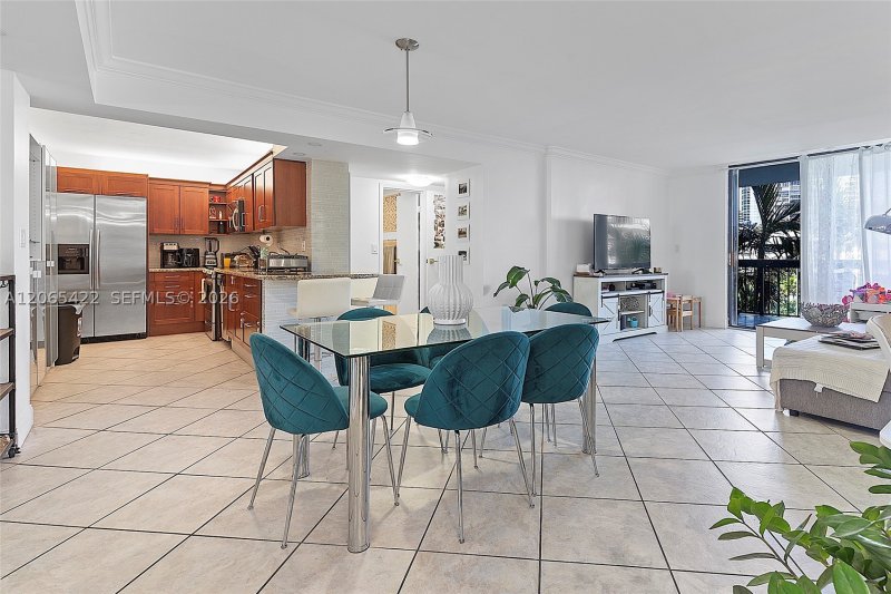 Apartment for rent at Brickell Bay Club 315