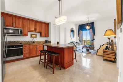 Comprar apartamento no Ponce Tower 624