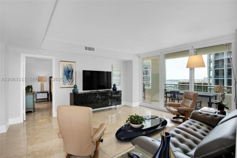 Apartment for rent at Ritz Carlton Coconut Grove 1904