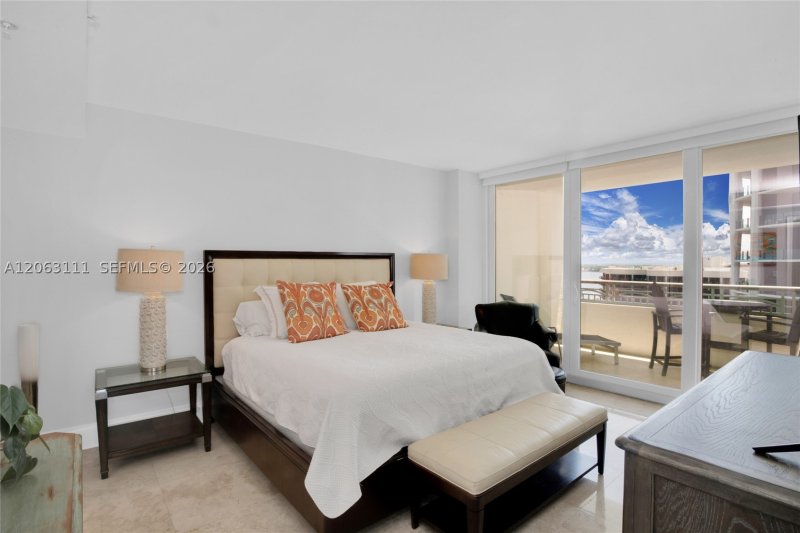 Apartment for rent at Ritz Carlton Coconut Grove 1904