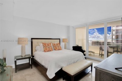 Alquiler de apartamento en Ritz Carlton Coconut Grove 1904