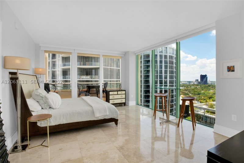 Apartment for rent at Ritz Carlton Coconut Grove 1904