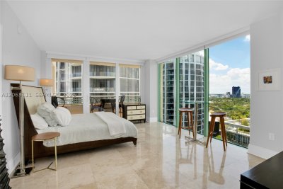 Alquiler de apartamento en Ritz Carlton Coconut Grove 1904