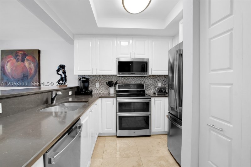 Apartment for rent at Ritz Carlton Coconut Grove 1904