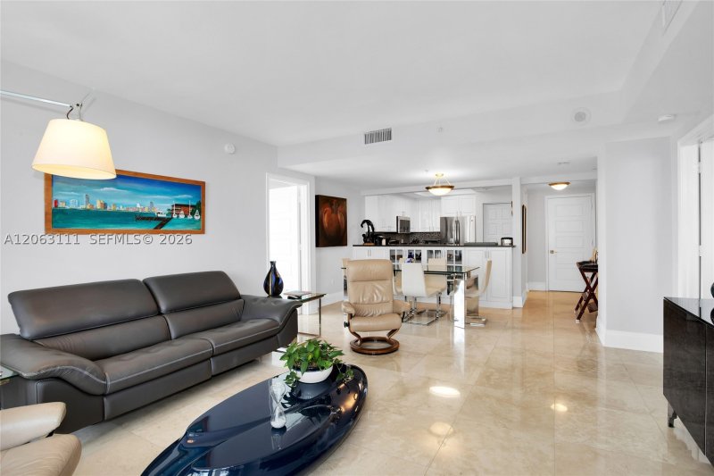 Apartment for rent at Ritz Carlton Coconut Grove 1904