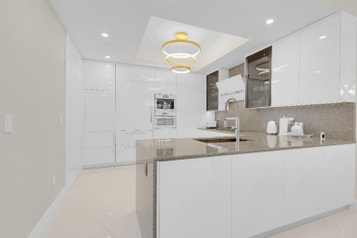 Comprar apartamento no Trump Tower Three 2207