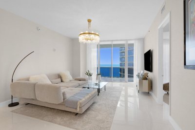 Comprar apartamento no Trump Tower Three 2207