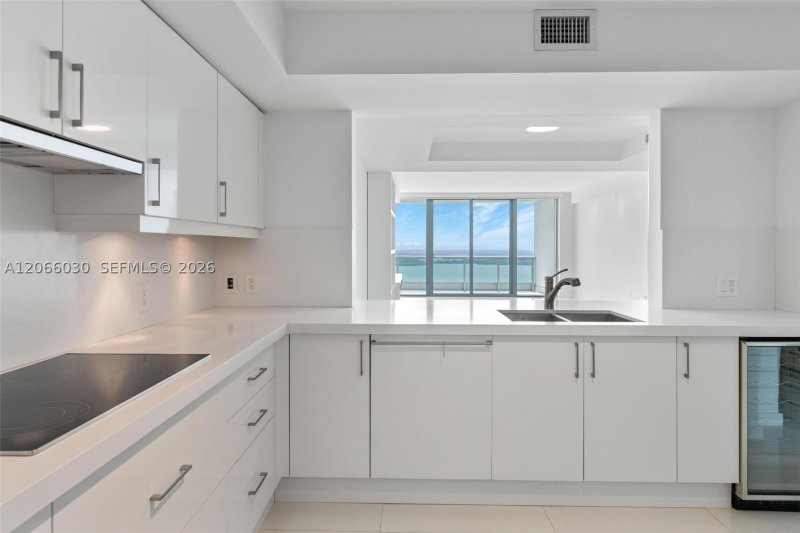 Condo for sale at Jade Brickell 4107