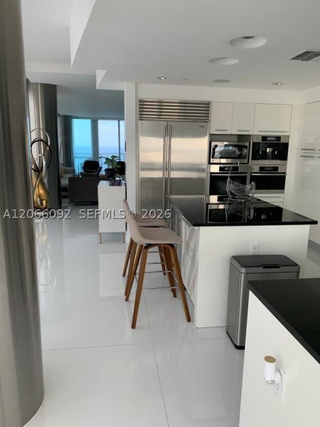 Comprar apartamento en Jade Ocean 3808