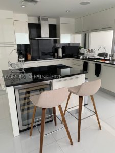 Comprar apartamento en Jade Ocean 3808