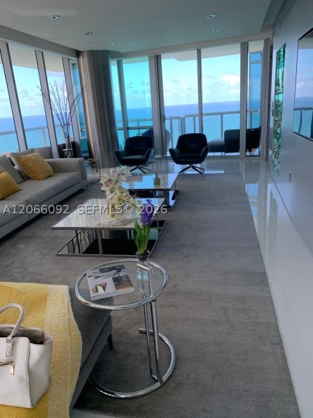 Comprar apartamento en Jade Ocean 3808