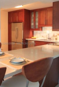 Alquiler de apartamento en Marbella Surfside 603