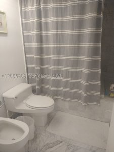 Alquiler de apartamento en Marbella Surfside 303
