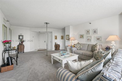 Comprar apartamento en Mystic Pointe 600 412