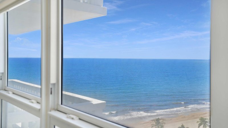 Condo for sale at Ocean Summit 1509
