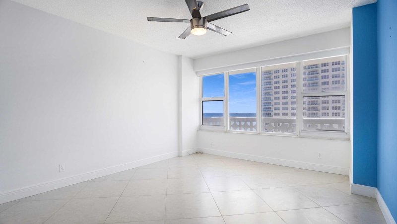 Condo for sale at Ocean Summit 1509
