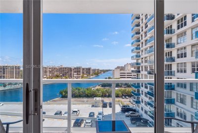 Comprar apartamento en Hallmark of Hollywood 802