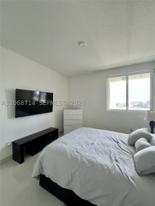 Comprar apartamento no Bay House 1604
