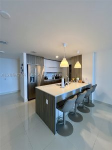 Comprar apartamento no Bay House 1604