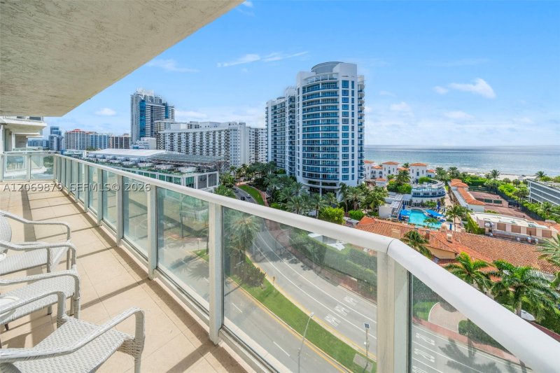 Condo for sale at Grandview 1204