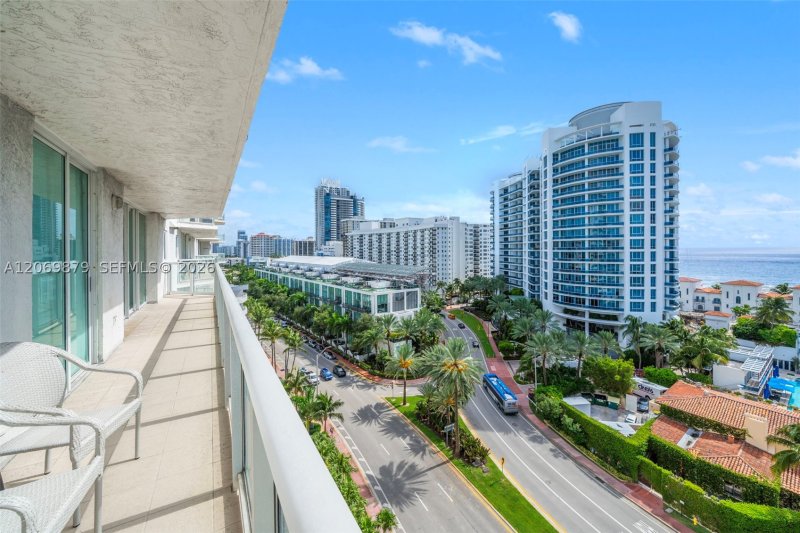 Condo for sale at Grandview 1204