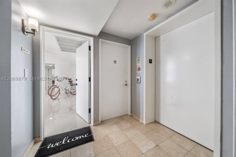 Condo for sale at Grandview 1204