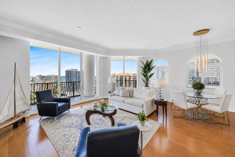 Condo for sale at Jackson Tower 2705D