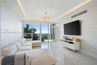 Ocean Two Apt #403