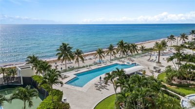 Comprar apartamento no Ocean Two 403