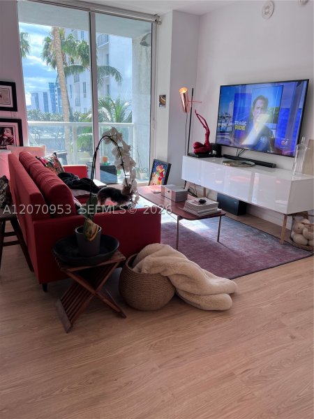 Condo for sale at Vizcayne South Tower 902