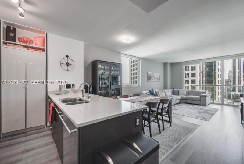 Comprar apartamento en 500 Brickell West Tower 2110