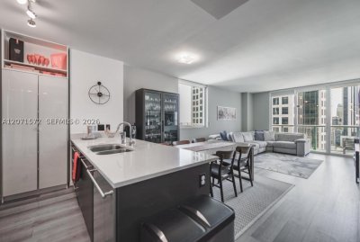 Comprar apartamento en 500 Brickell West Tower 2110