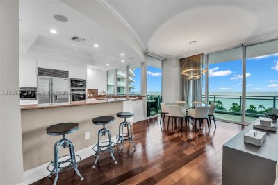 Comprar apartamento en Ritz Carlton One Bal Harbour 402