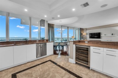 Comprar apartamento en Ritz Carlton One Bal Harbour 402
