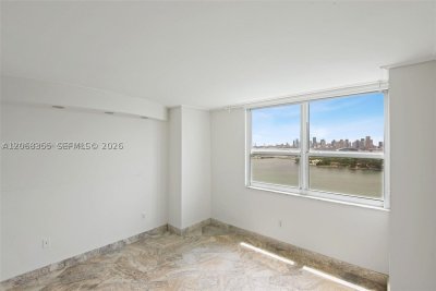 Alquiler de apartamento en Floridian 2307