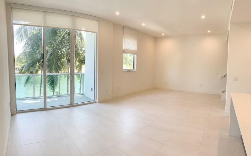 Comprar apartamento no Brickell on the River North 202
