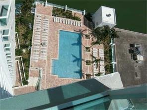 Comprar apartamento no Brickell on the River North 202