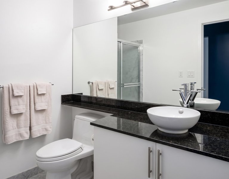 Comprar apartamento no Brickell on the River North 202