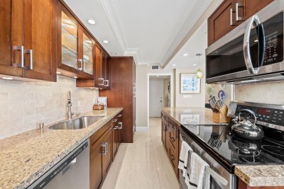 Comprar apartamento no Plaza South 14K