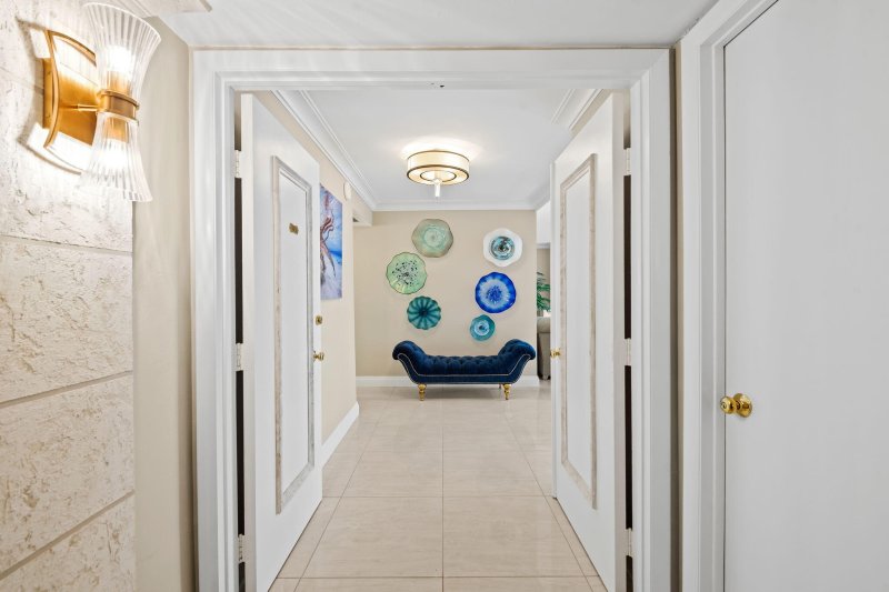 Condo for sale at Plaza South 14K