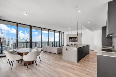 Aluguel de apartamento no E11EVEN Hotel & Residences 5102