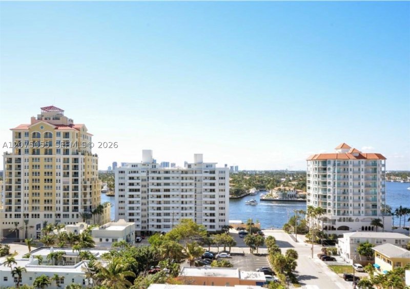 Condo for sale at Alhambra Place 10A